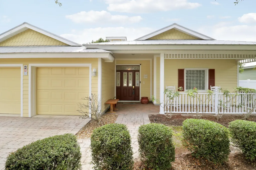 654 NE Little Kayak Point Port St Lucie FL 34983