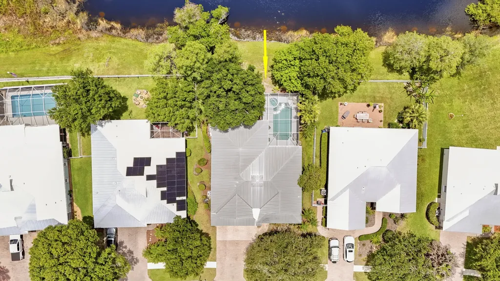 654 NE Little Kayak Point Port St Lucie FL 34983