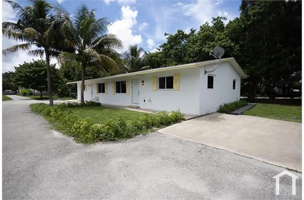 4409 Palm Avenue West Palm Beach FL 33406