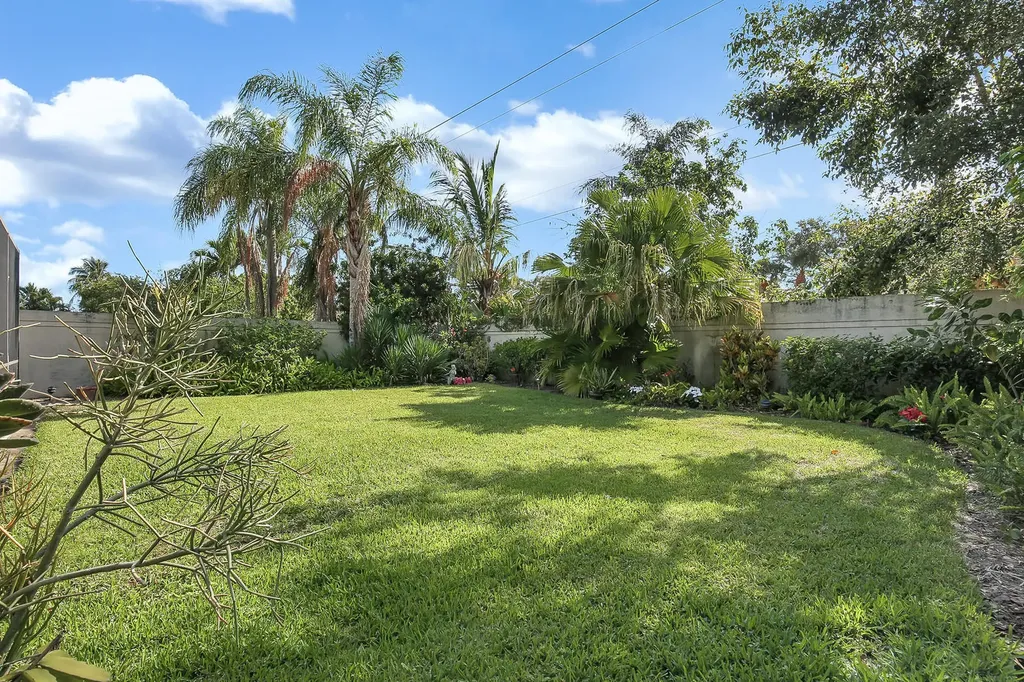 211 E River Park Drive Jupiter FL 33477