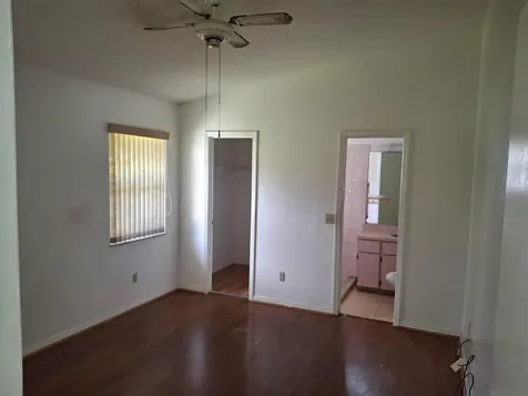 374 SW De Gouvea Terrace Port St Lucie FL 34984