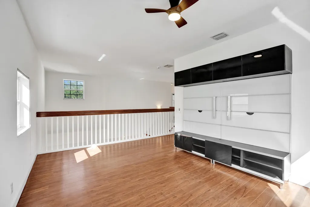 4214 NW 38th Drive Coconut Creek FL 33073