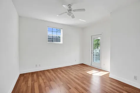 4214 NW 38th Drive Coconut Creek FL 33073
