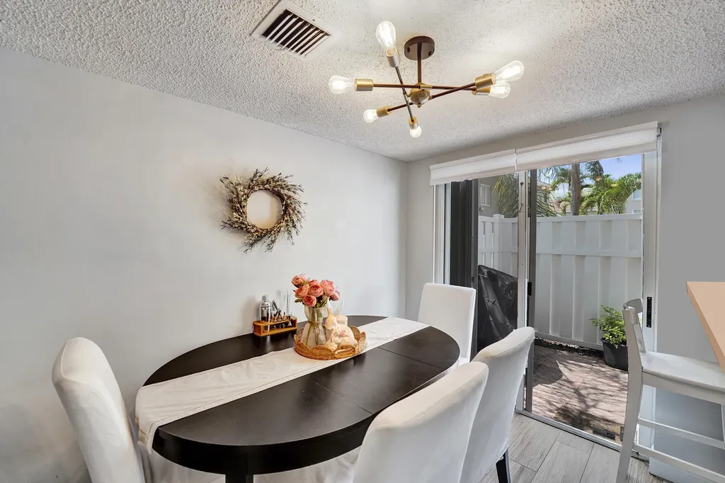 173 Riviera Circle Weston FL 33326