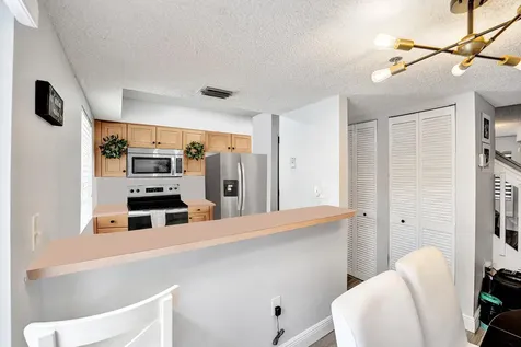 173 Riviera Circle Weston FL 33326
