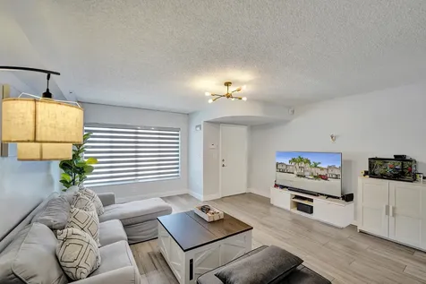 173 Riviera Circle Weston FL 33326
