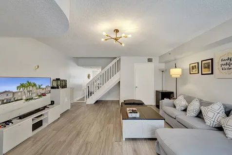 173 Riviera Circle Weston FL 33326