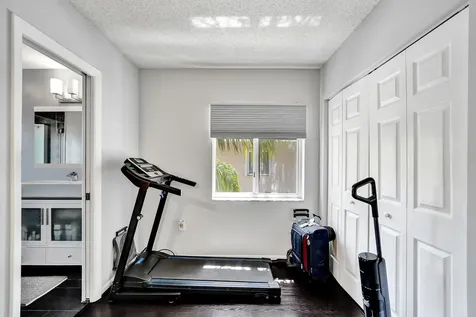 173 Riviera Circle Weston FL 33326