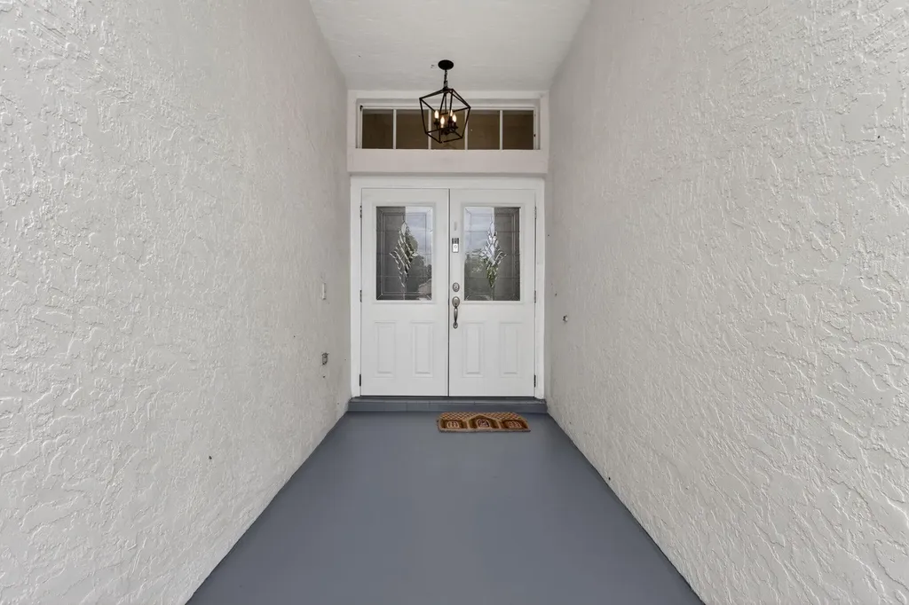 5291 Fox Trace West Palm Beach FL 33417