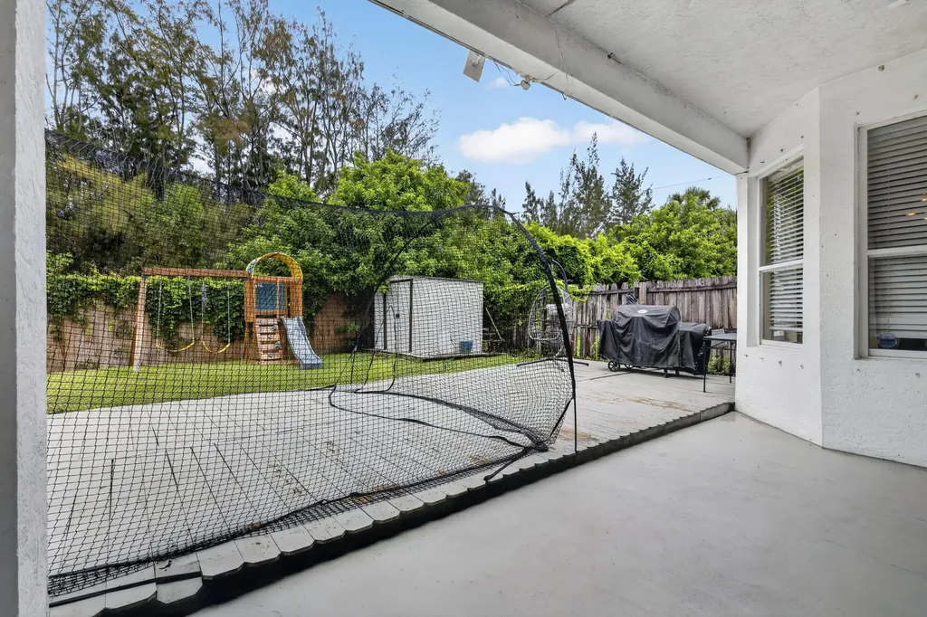 5291 Fox Trace West Palm Beach FL 33417
