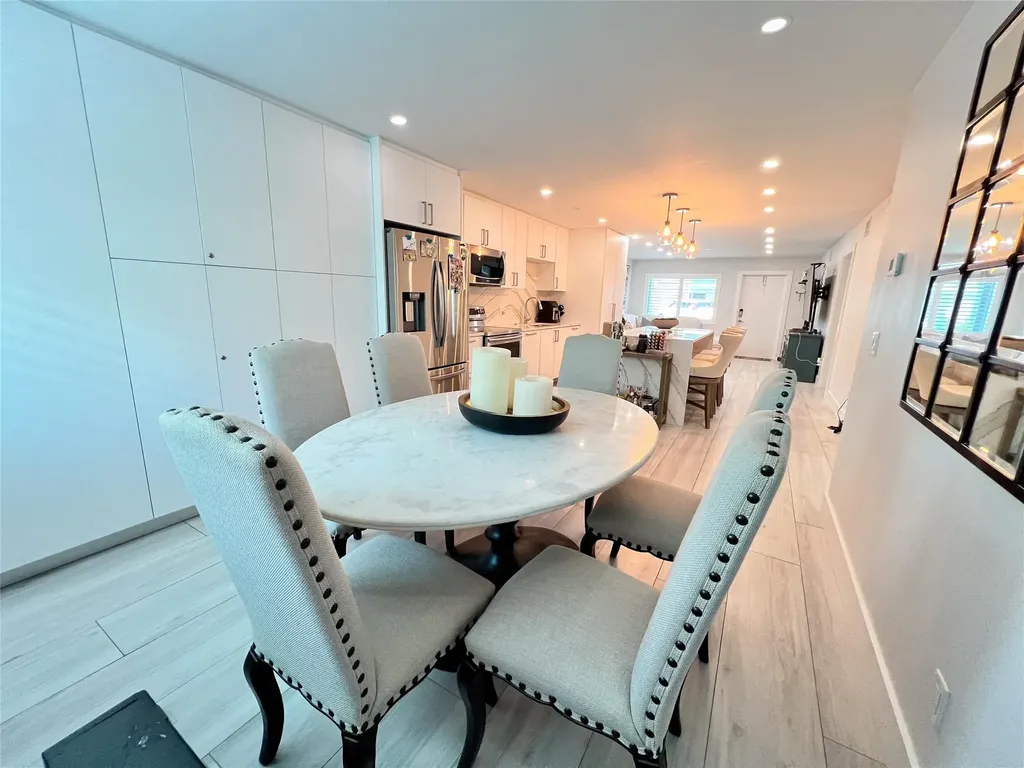 2115 NE 37th Drive Fort Lauderdale FL 33308