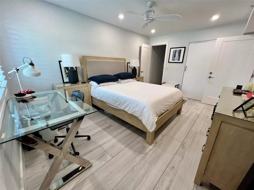 2115 NE 37th Drive Fort Lauderdale FL 33308