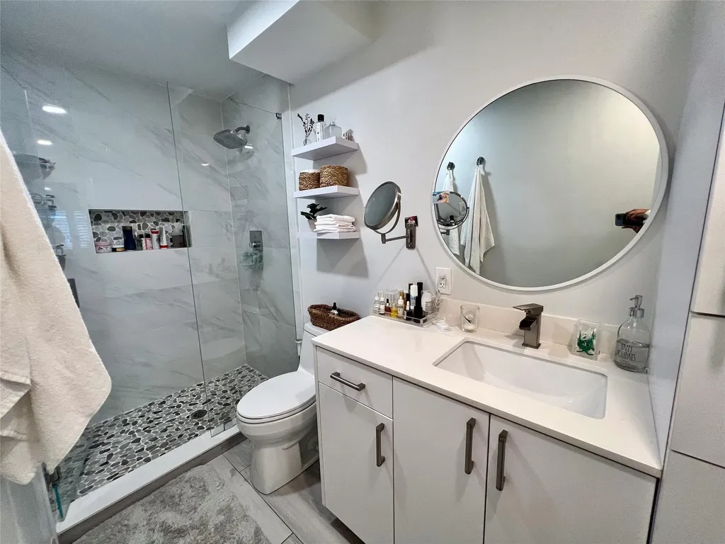 2115 NE 37th Drive Fort Lauderdale FL 33308