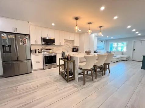 2115 NE 37th Drive Fort Lauderdale FL 33308