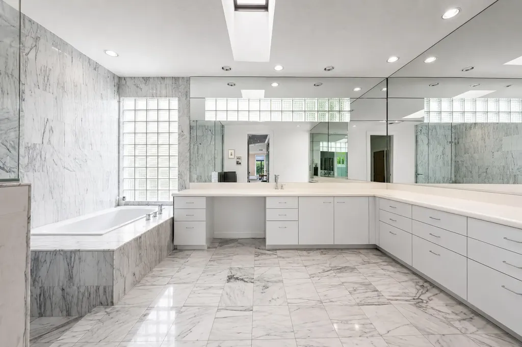 3507 NW Clubside Circle Boca Raton FL 33496