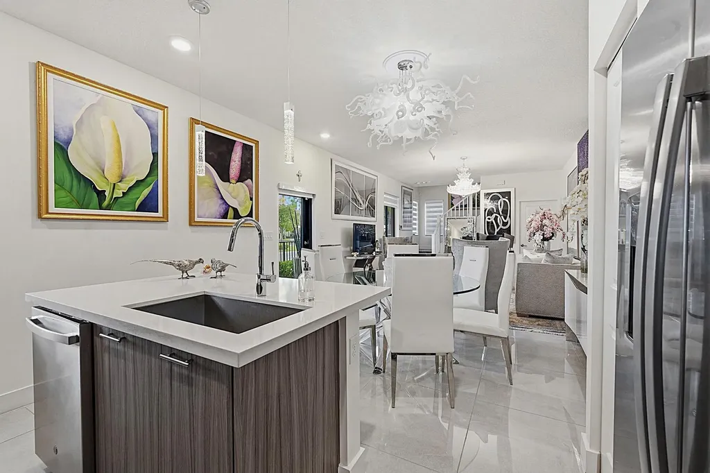 8321 Central Park Boulevard Doral FL 33166