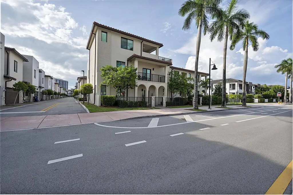8321 Central Park Boulevard Doral FL 33166