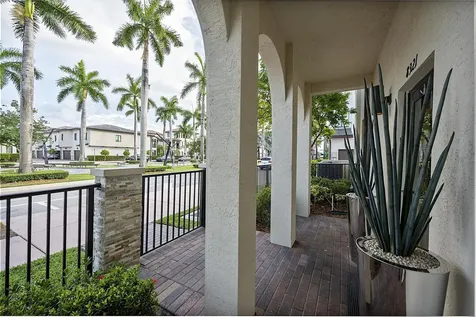 8321 Central Park Boulevard Doral FL 33166