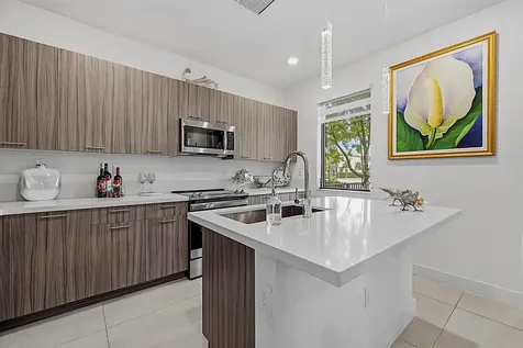 8321 Central Park Boulevard Doral FL 33166