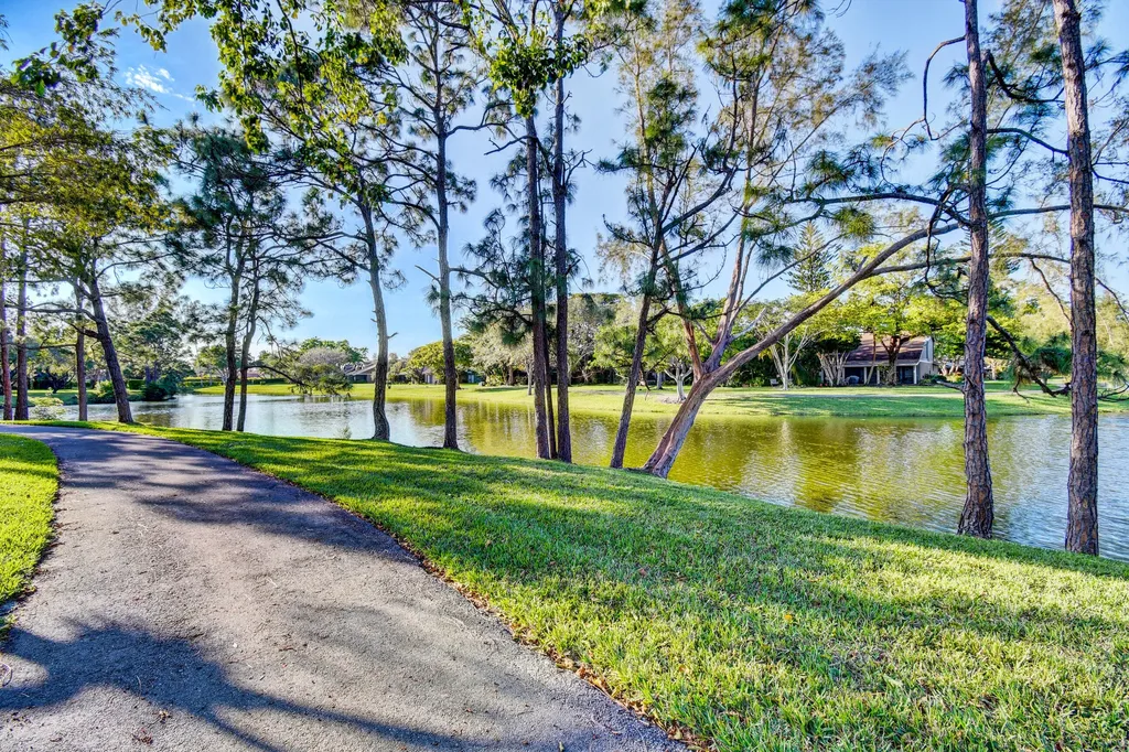 22602 Vistawood Way Boca Raton FL 33428