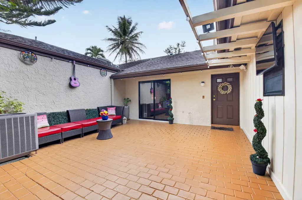22602 Vistawood Way Boca Raton FL 33428