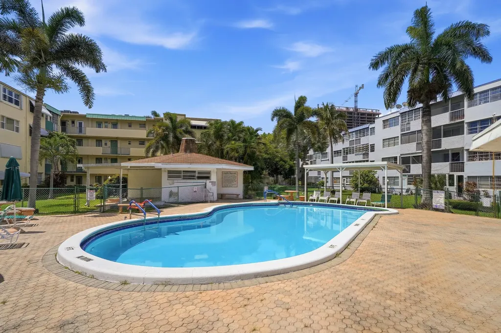 1333 E Hallandale Beach Boulevard Hallandale Beach FL 33009