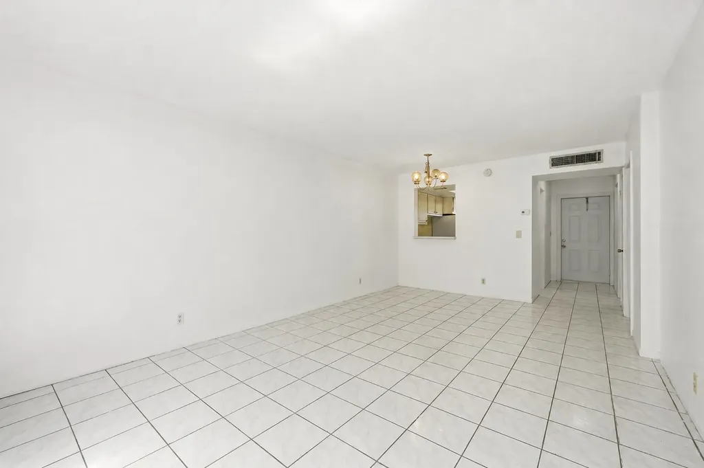 1333 E Hallandale Beach Boulevard Hallandale Beach FL 33009