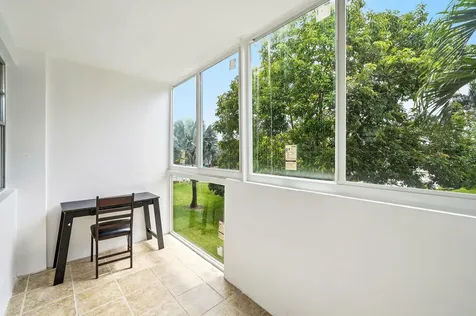 1333 E Hallandale Beach Boulevard Hallandale Beach FL 33009