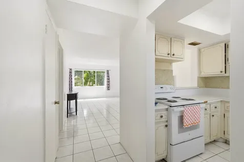 1333 E Hallandale Beach Boulevard Hallandale Beach FL 33009