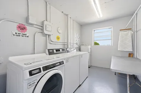 1333 E Hallandale Beach Boulevard Hallandale Beach FL 33009