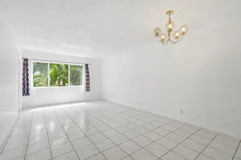 1333 E Hallandale Beach Boulevard Hallandale Beach FL 33009