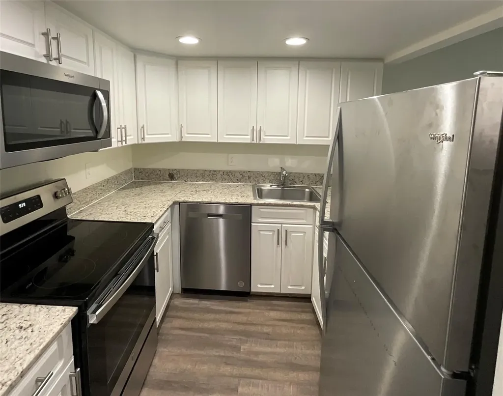 19455 NE 10 Avenue North Miami Beach FL 33179