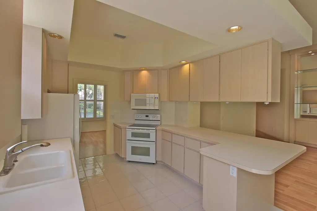 160 Lost Bridge Drive Palm Beach Gardens FL 33410