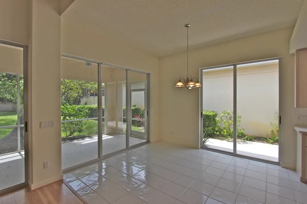 160 Lost Bridge Drive Palm Beach Gardens FL 33410