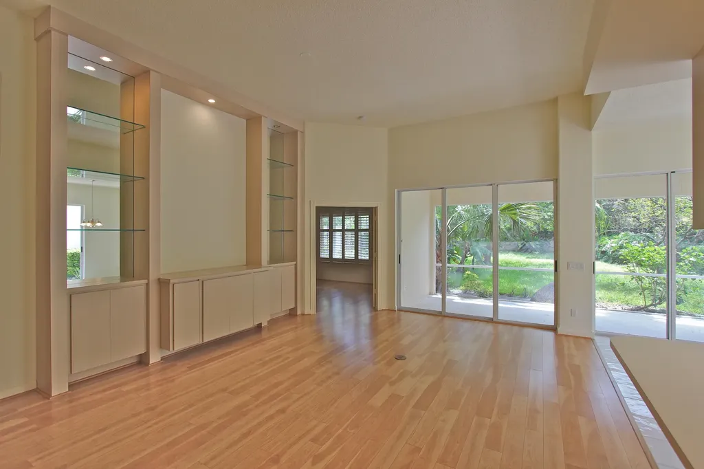 160 Lost Bridge Drive Palm Beach Gardens FL 33410
