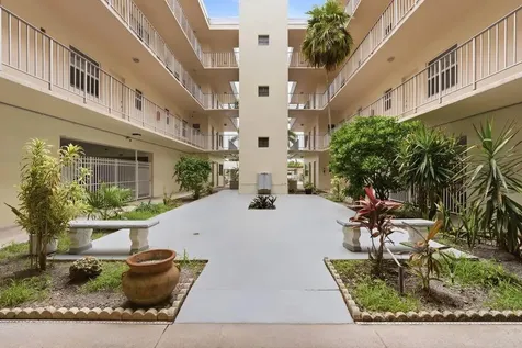 1747 Rodman Street Hollywood FL 33020