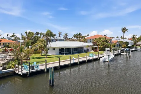 8585 SE Palm Street Hobe Sound FL 33455
