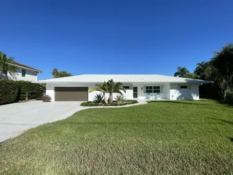 8585 SE Palm Street Hobe Sound FL 33455