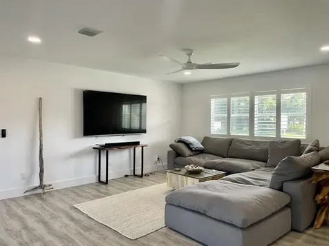 8585 SE Palm Street Hobe Sound FL 33455