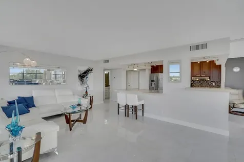600 Parkview Drive Hallandale Beach FL 33009