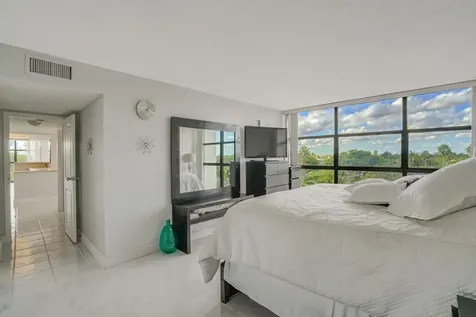 600 Parkview Drive Hallandale Beach FL 33009