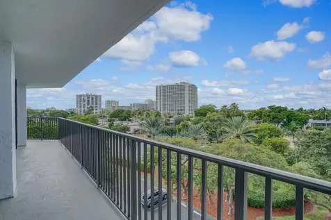 600 Parkview Drive Hallandale Beach FL 33009