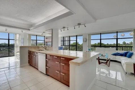 600 Parkview Drive Hallandale Beach FL 33009