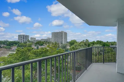600 Parkview Drive Hallandale Beach FL 33009