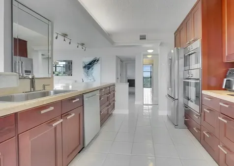 600 Parkview Drive Hallandale Beach FL 33009