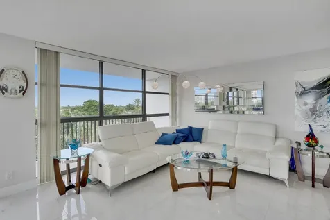 600 Parkview Drive Hallandale Beach FL 33009
