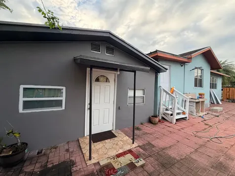 208 NW Avenue H Place Belle Glade FL 33430