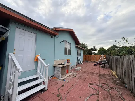 208 NW Avenue H Place Belle Glade FL 33430
