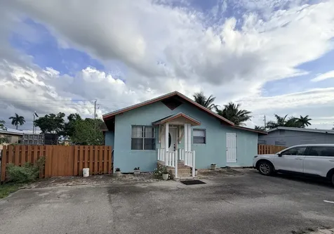 208 NW Avenue H Place Belle Glade FL 33430