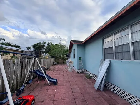 208 NW Avenue H Place Belle Glade FL 33430